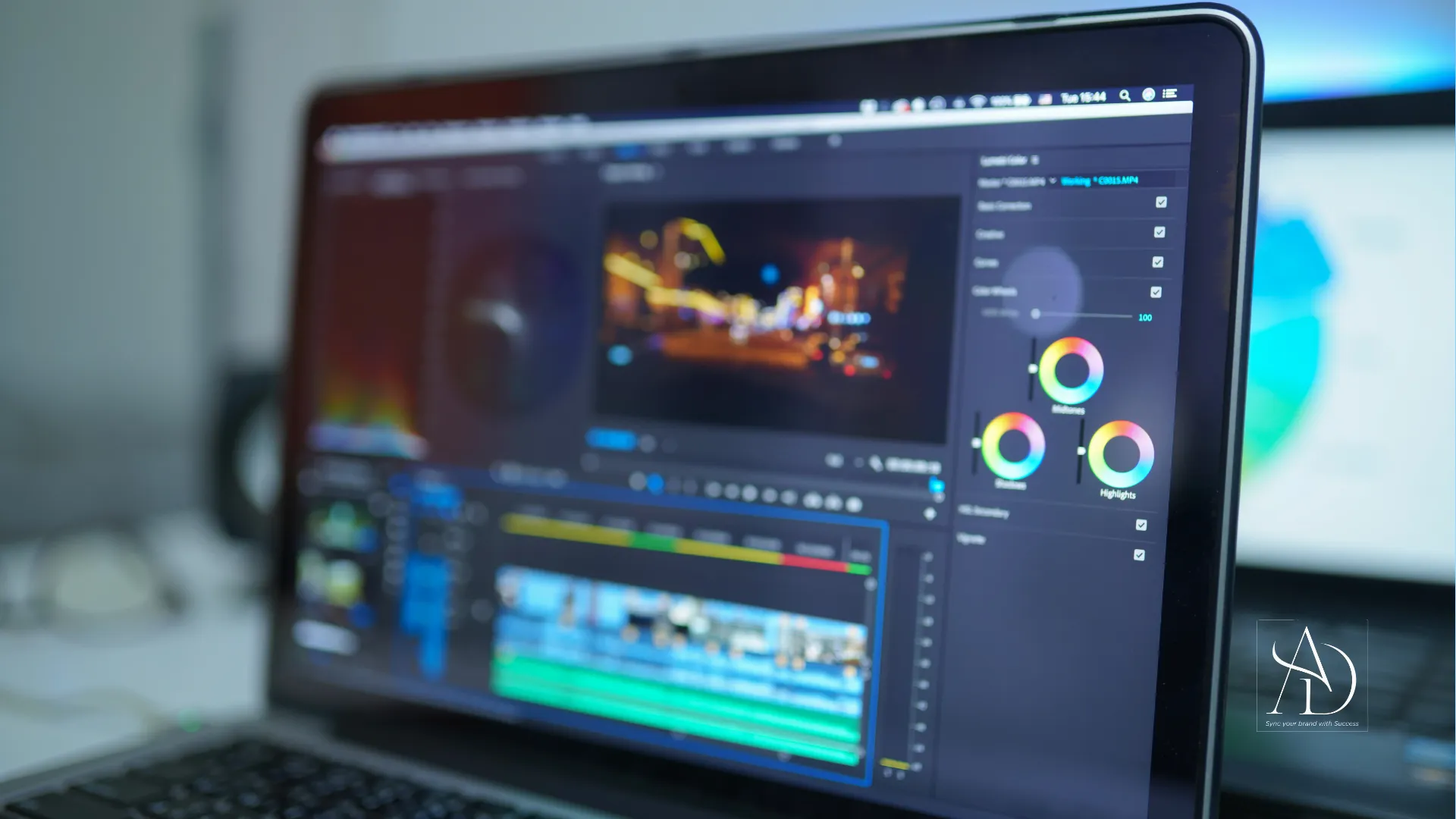 Video editing process for beginners using video editing software